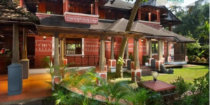 Holistic Retreat: Ayurveda & Yoga in Kerala